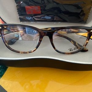 COPY - Ray-Ban Glasses